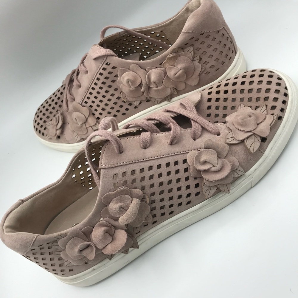 Vince Camuto Brellia Rose Quartz Suede Leather Lattice 3-D Sneakers Size 11 Wide - Picture 10 of 12